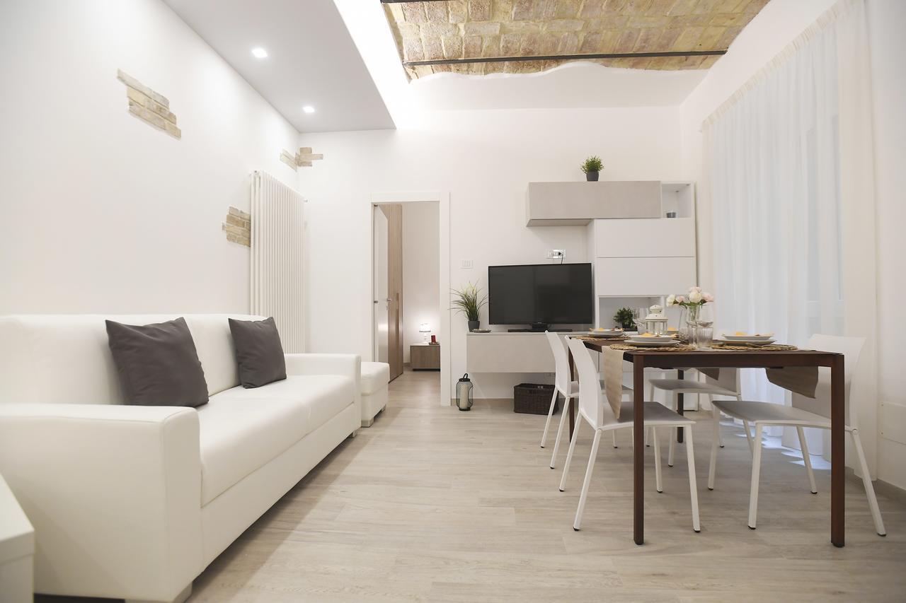 Laterano 250 - Colosseo Apartment โรม ภายนอก รูปภาพ